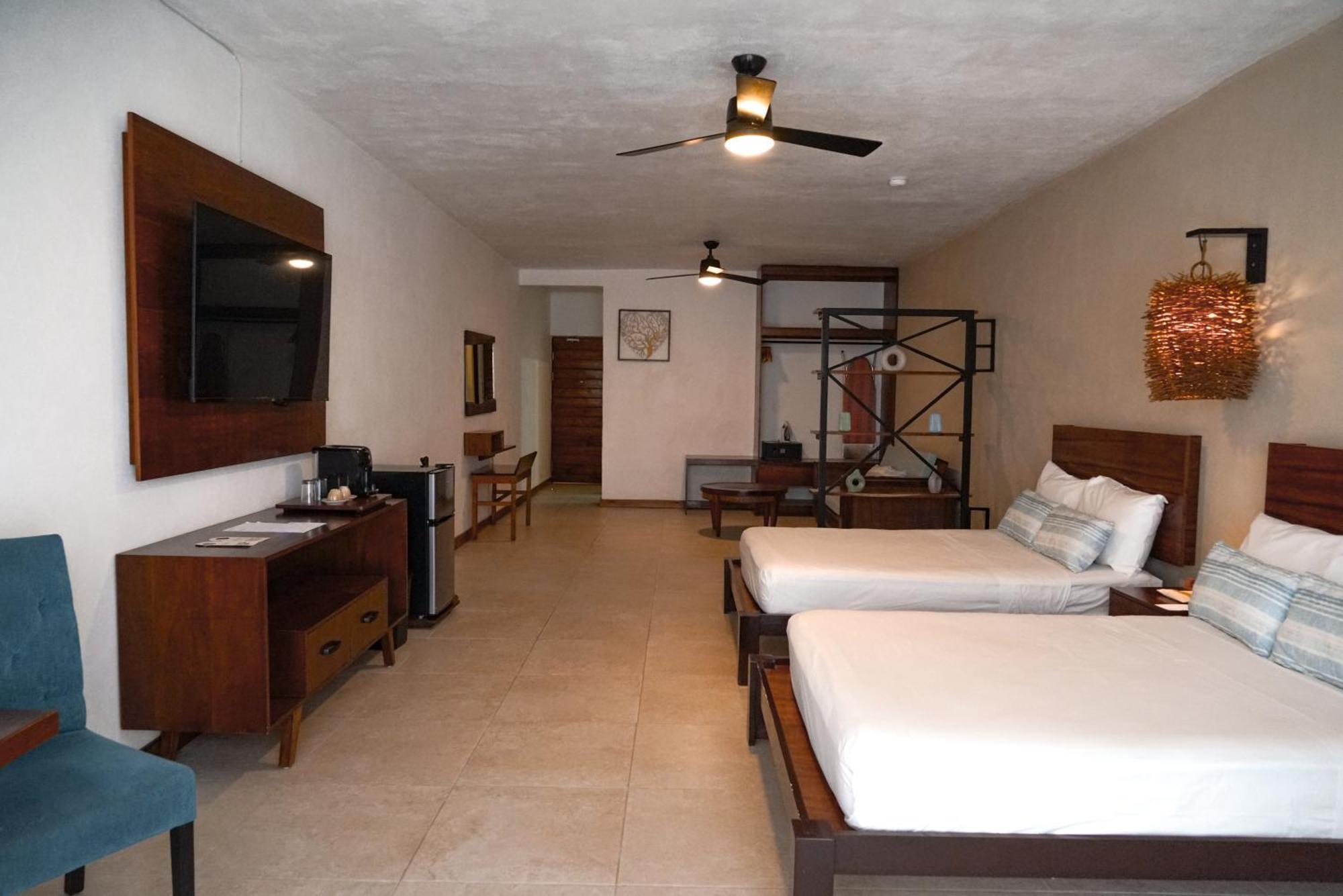 Hotel The Mint